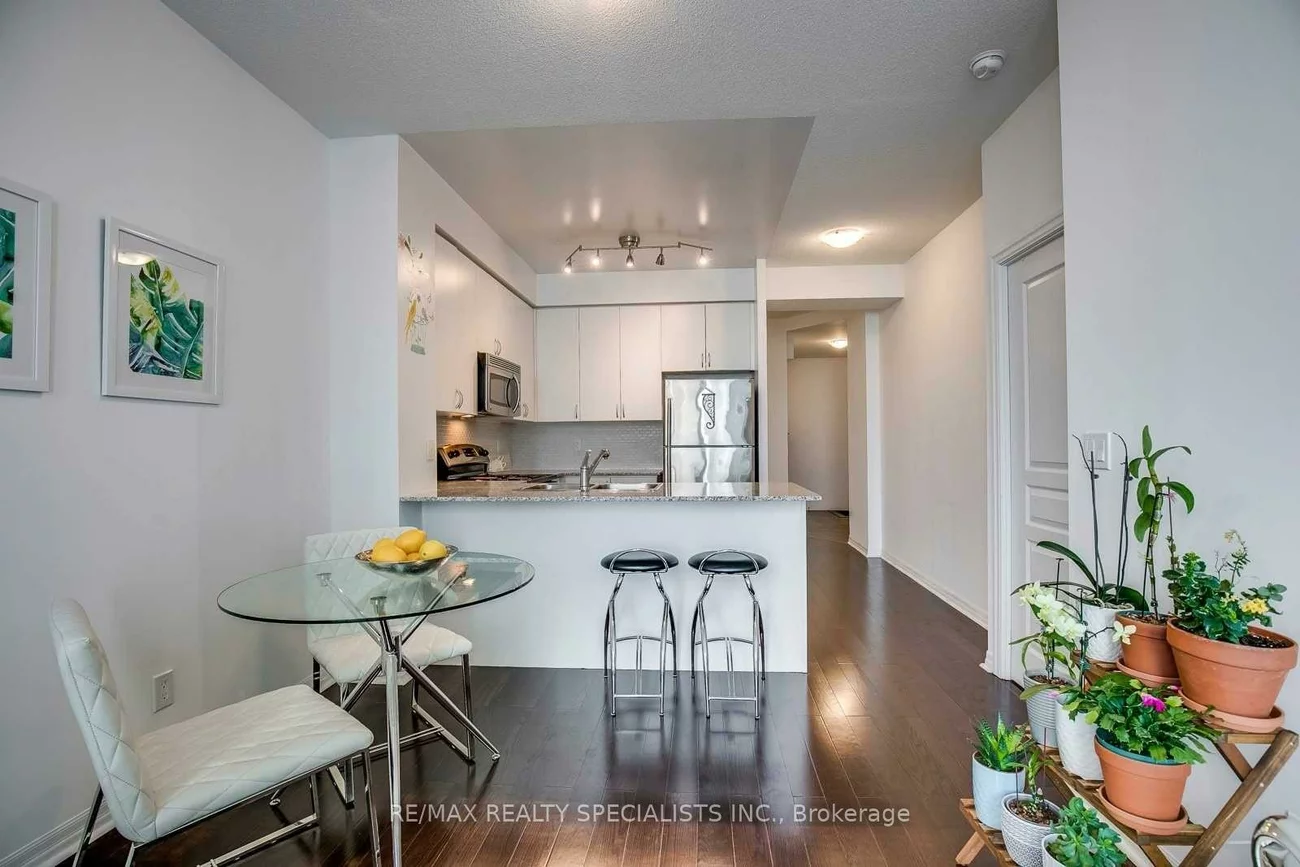 225, Webb, City Centre, Mississauga