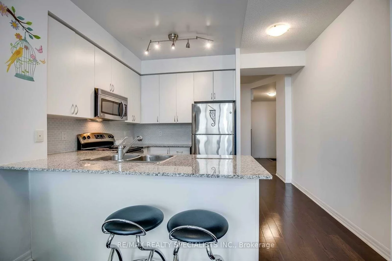 225, Webb, City Centre, Mississauga