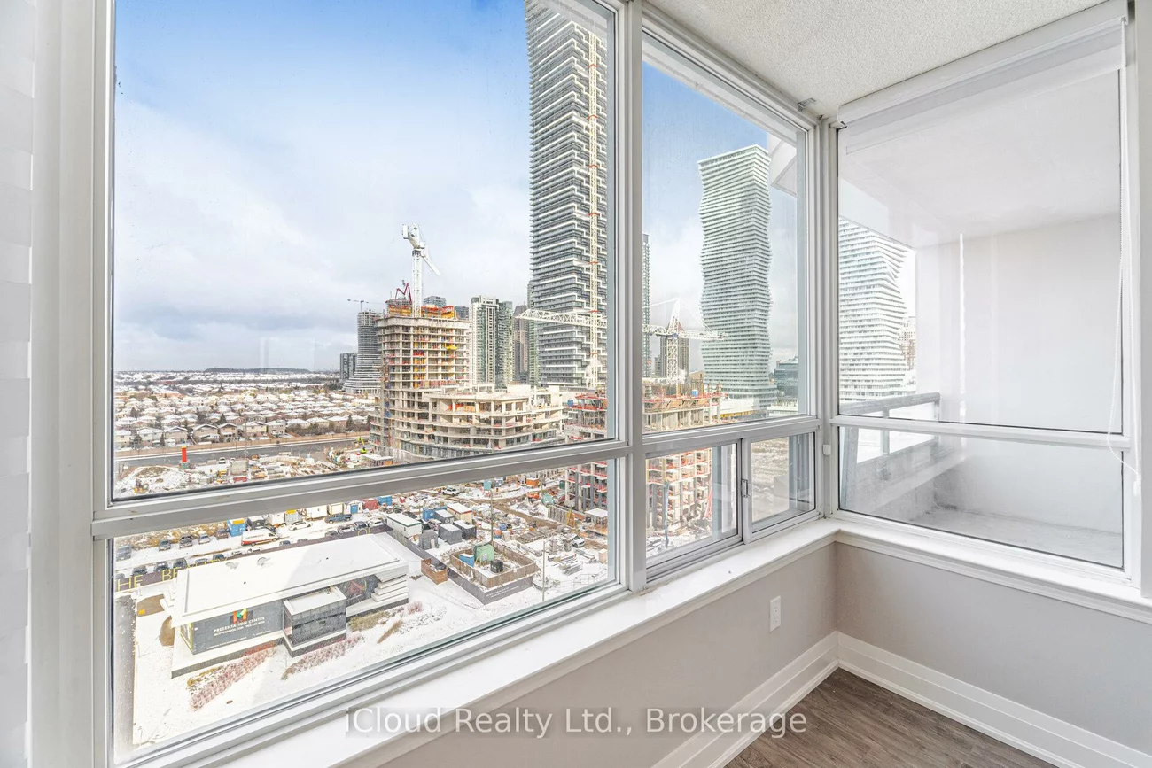 550, Webb, City Centre, Mississauga