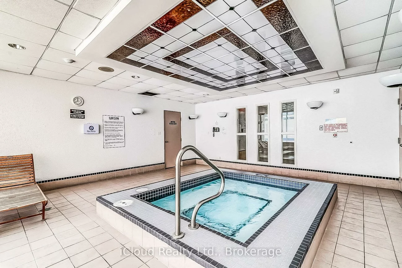 550, Webb, City Centre, Mississauga