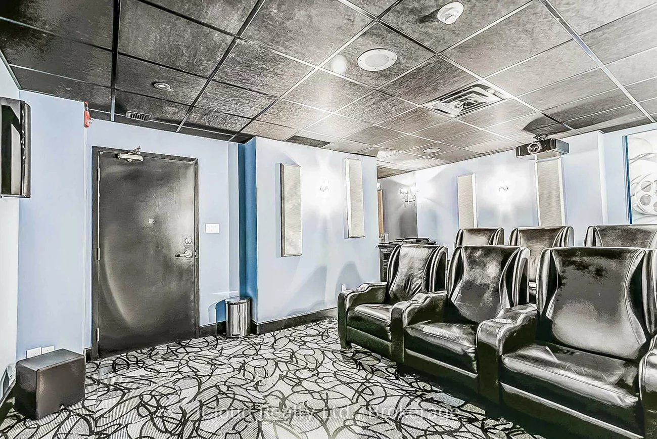 550, Webb, City Centre, Mississauga