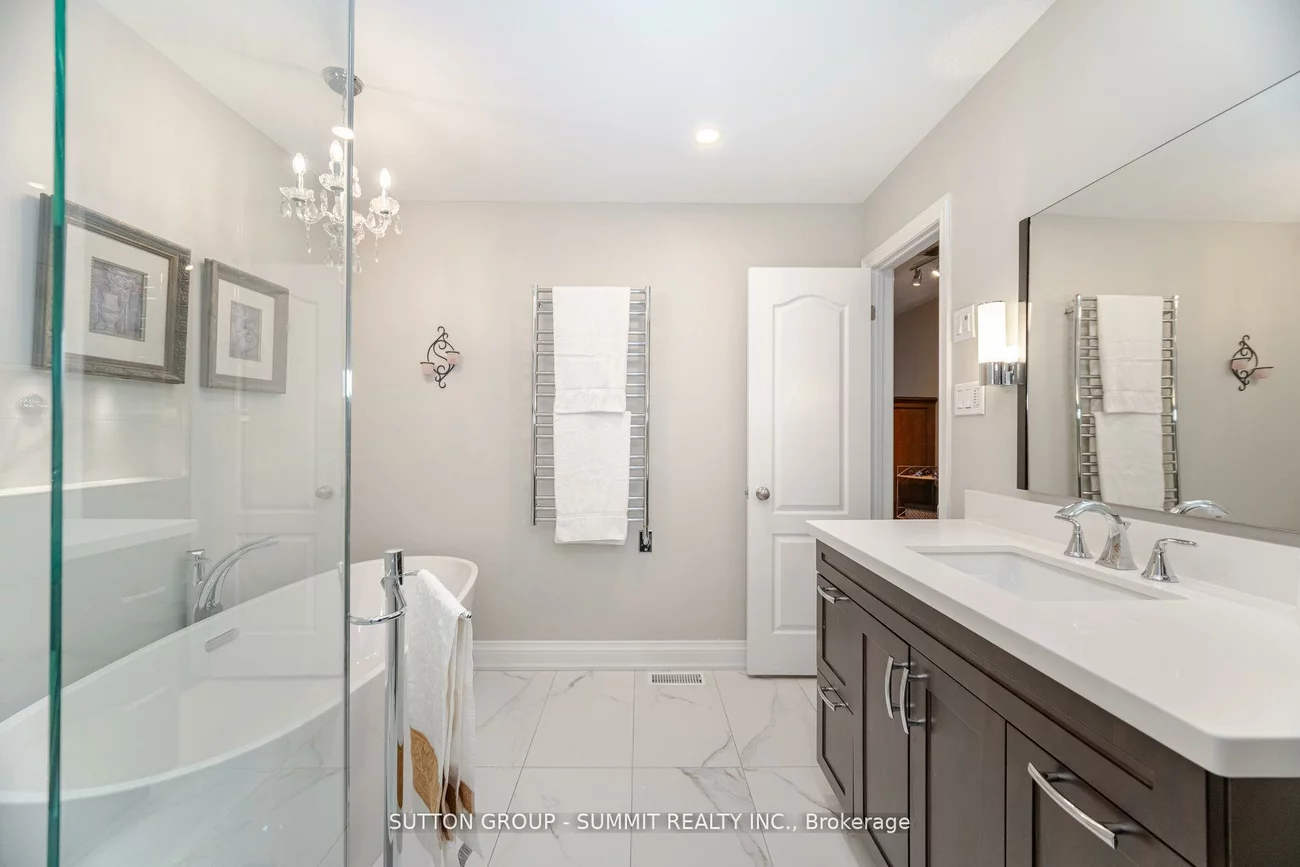 1905, Broad Hollow, Erin Mills, Mississauga