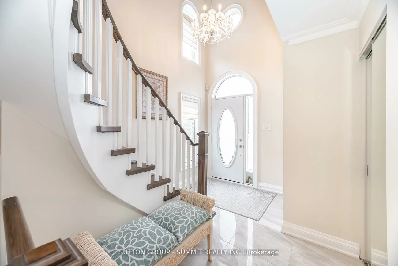 1905, Broad Hollow, Erin Mills, Mississauga