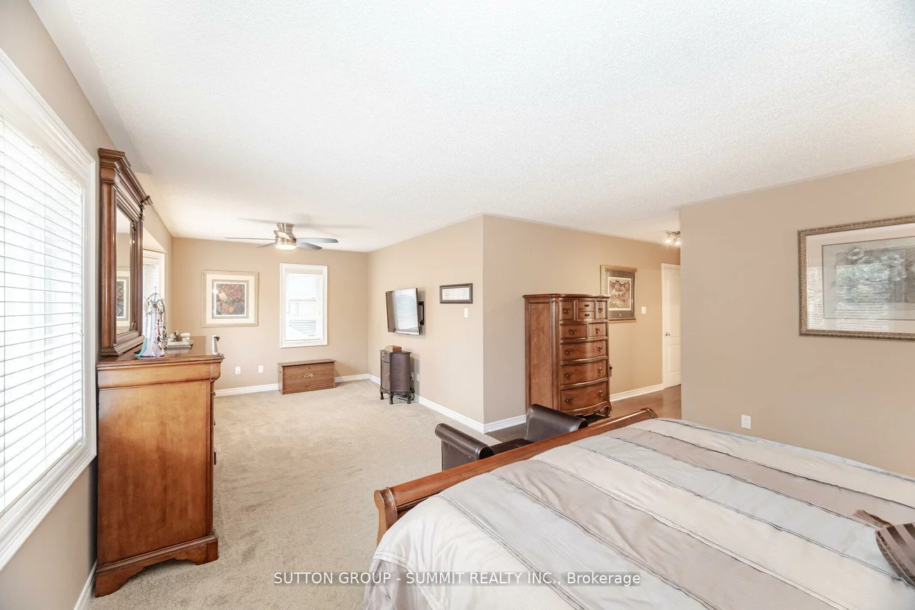 1905, Broad Hollow, Erin Mills, Mississauga