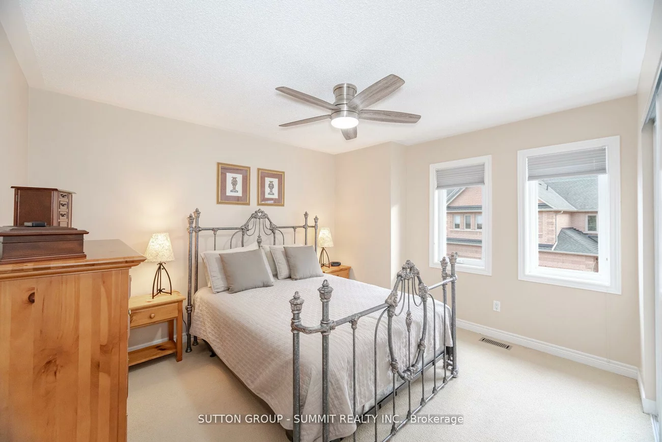 1905, Broad Hollow, Erin Mills, Mississauga