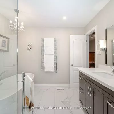 1905, Broad Hollow, Erin Mills, Mississauga