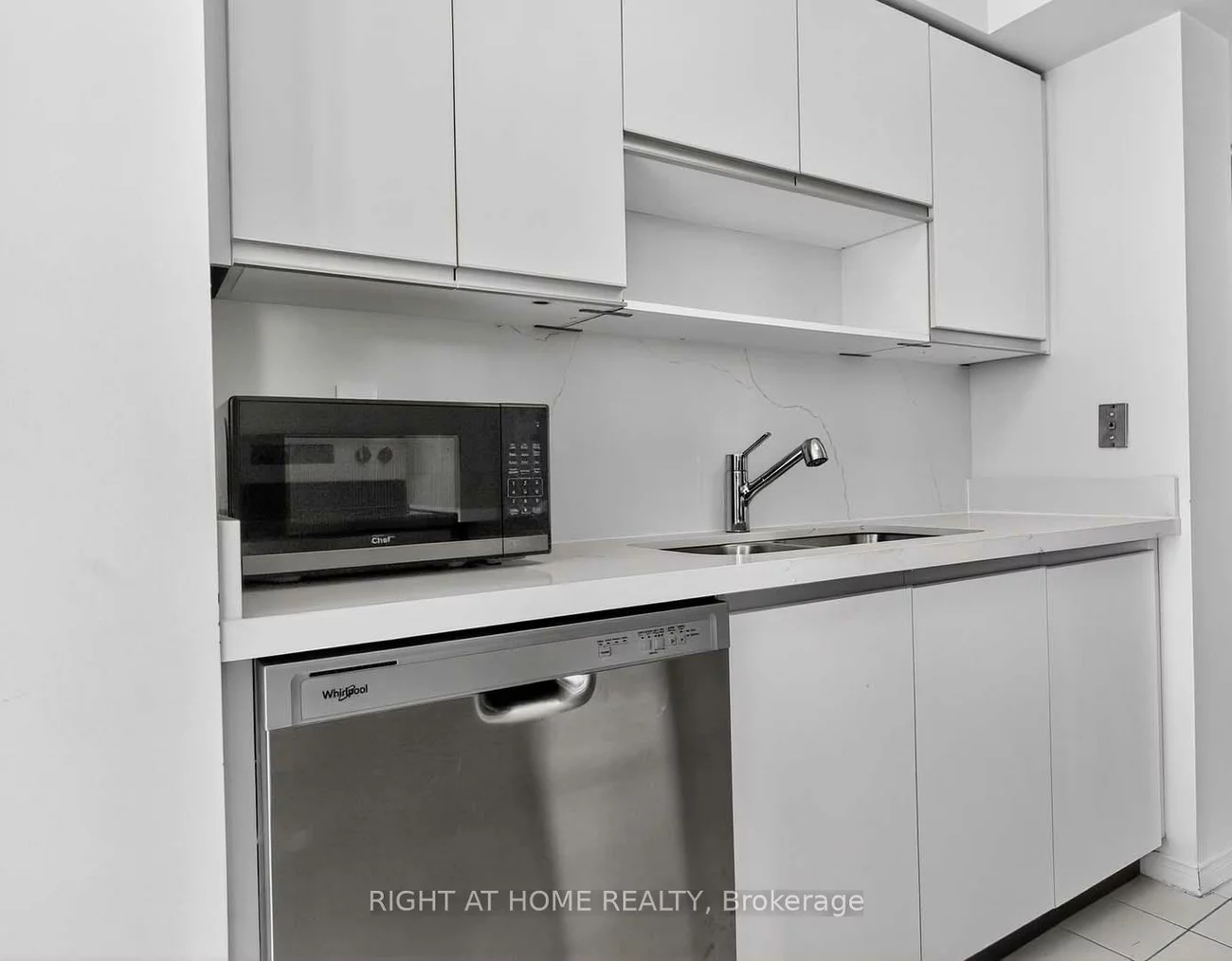 400, Webb, City Centre, Mississauga