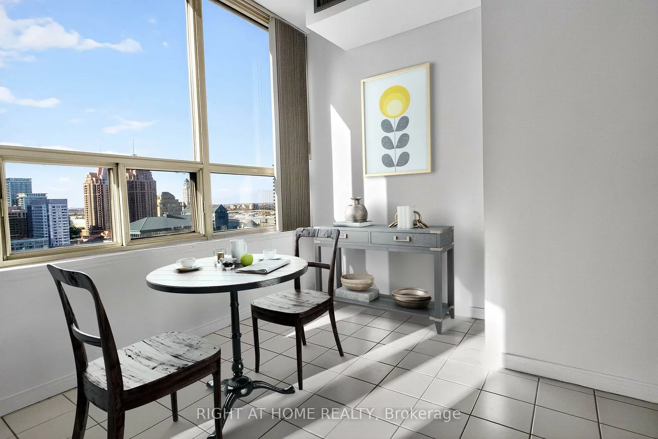 400, Webb, City Centre, Mississauga