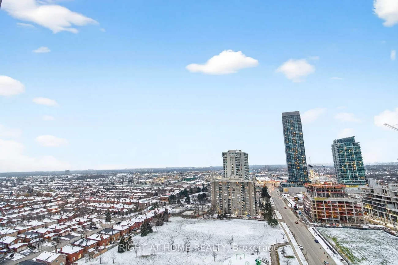 400, Webb, City Centre, Mississauga