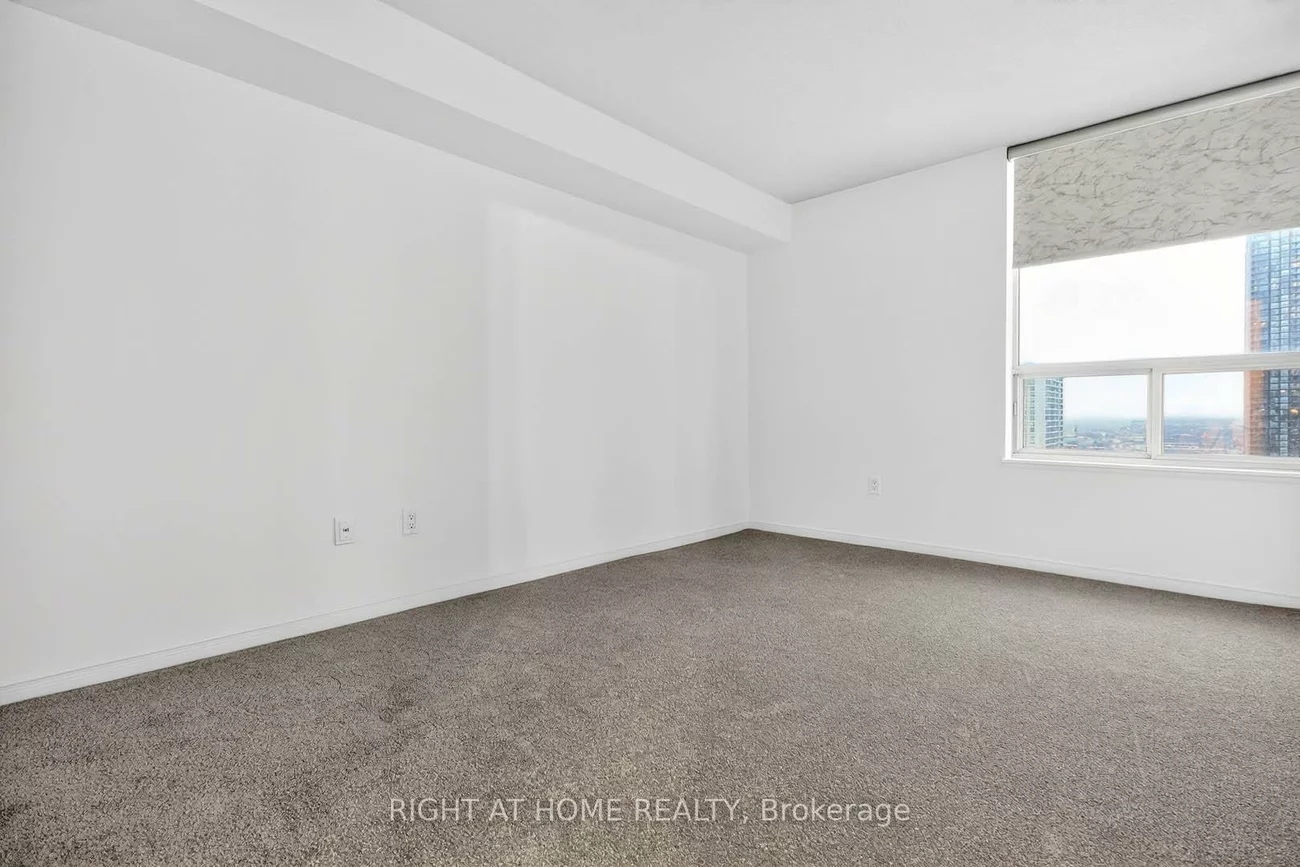 400, Webb, City Centre, Mississauga