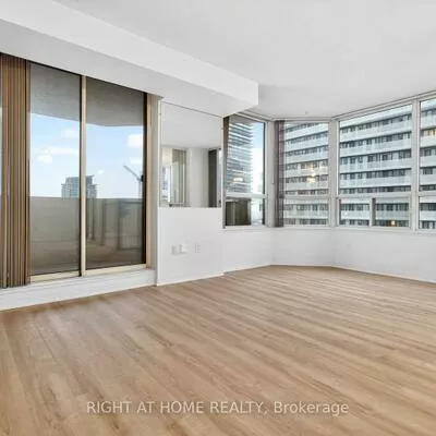 400, Webb, City Centre, Mississauga