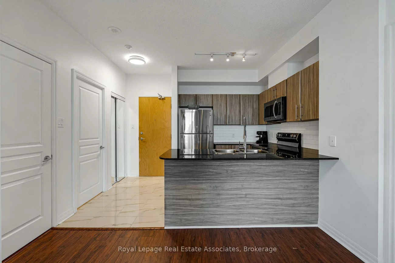 3515, Kariya, Fairview, Mississauga