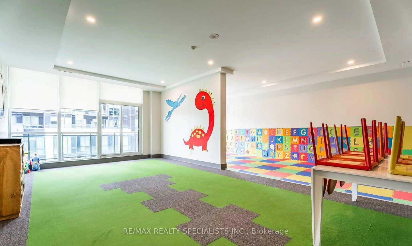 4070, Confederation, City Centre, Mississauga