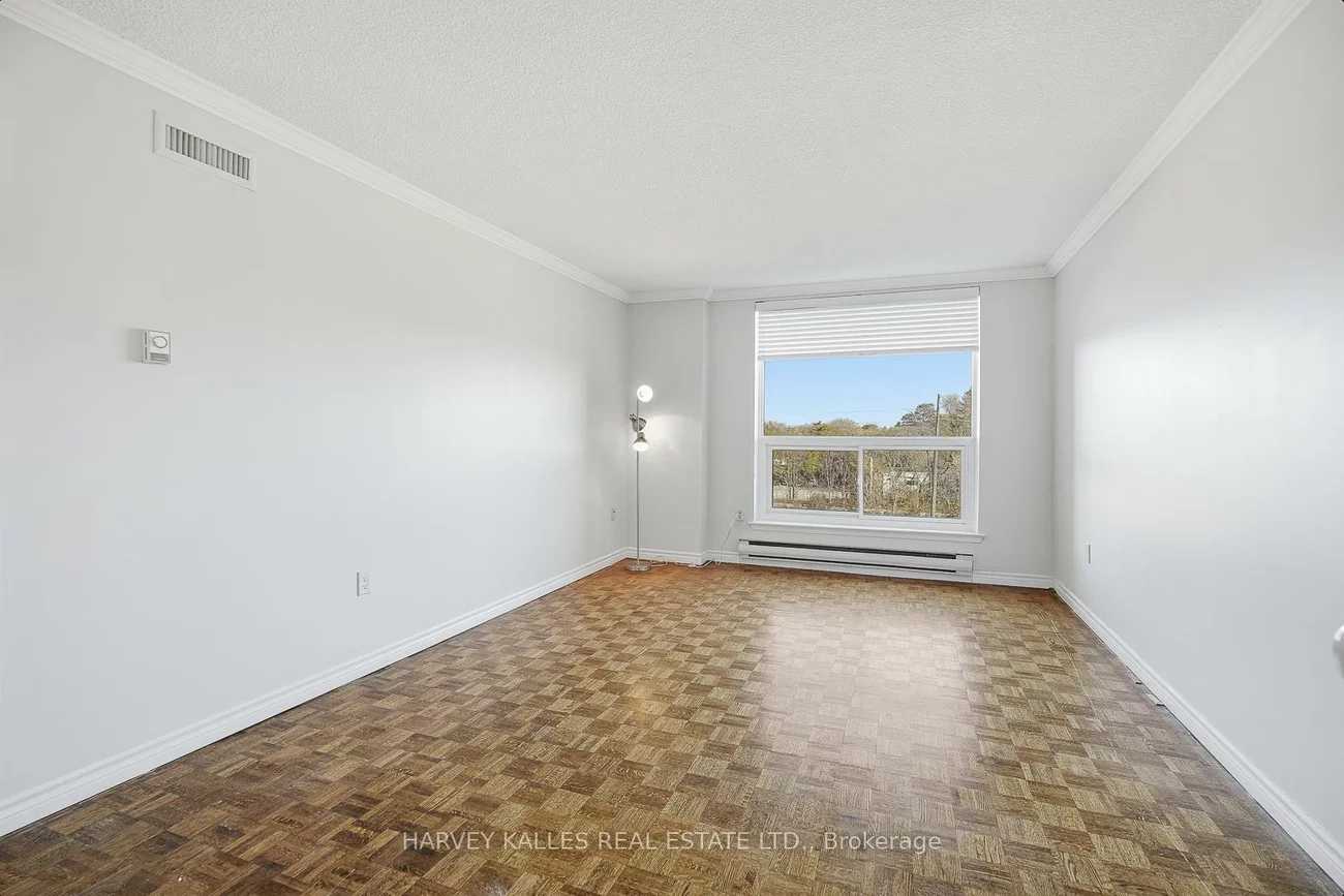 965, Inverhouse, Clarkson, Mississauga