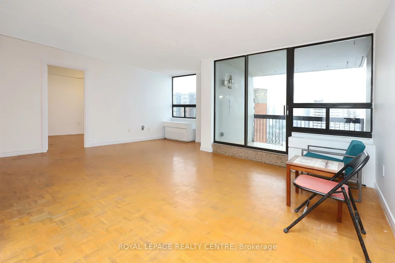 50, Mississauga Valley, Mississauga Valleys, Mississauga