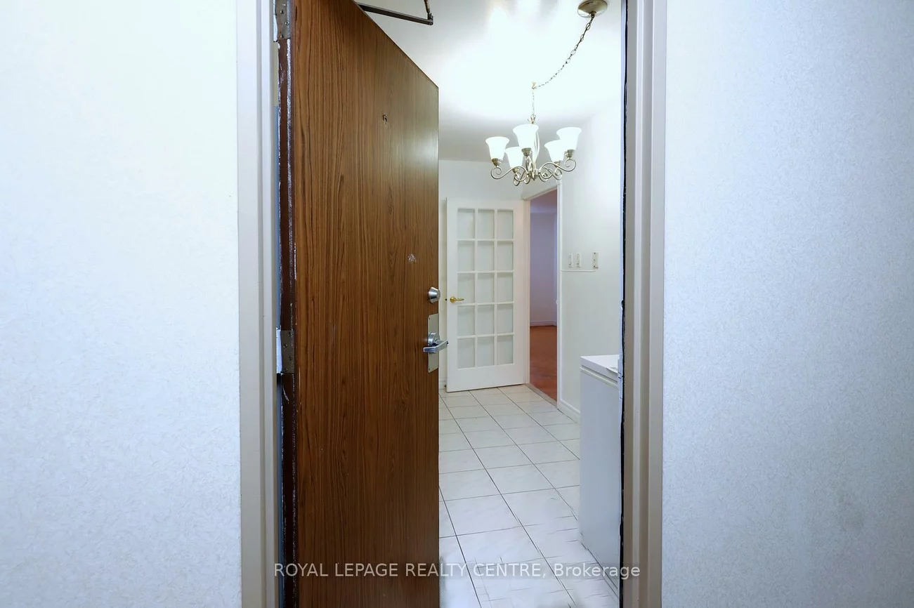 50, Mississauga Valley, Mississauga Valleys, Mississauga