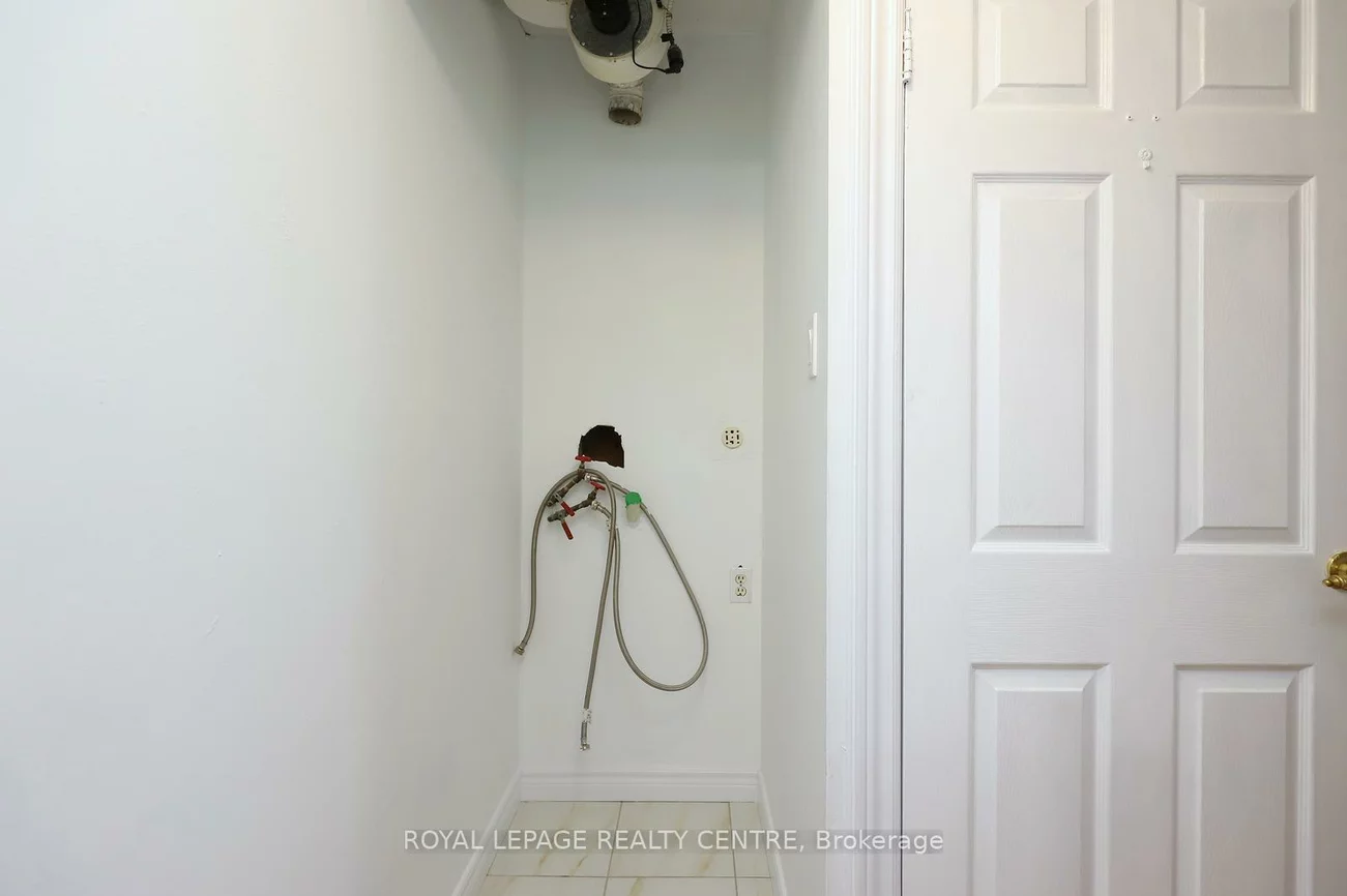 50, Mississauga Valley, Mississauga Valleys, Mississauga