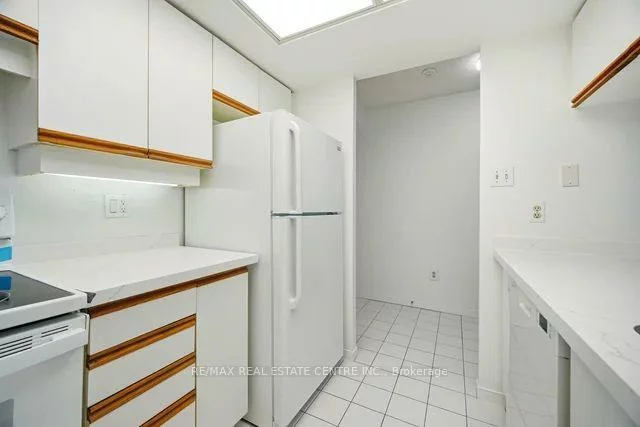 250, Webb, City Centre, Mississauga