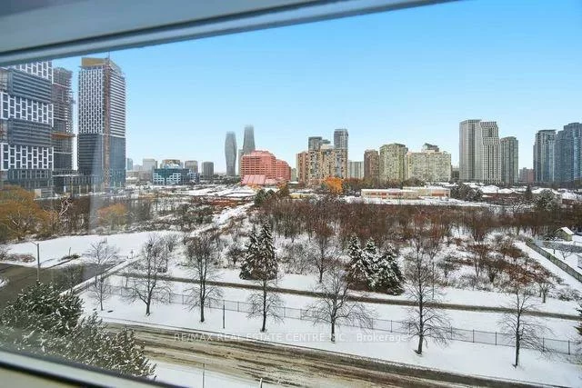 250, Webb, City Centre, Mississauga