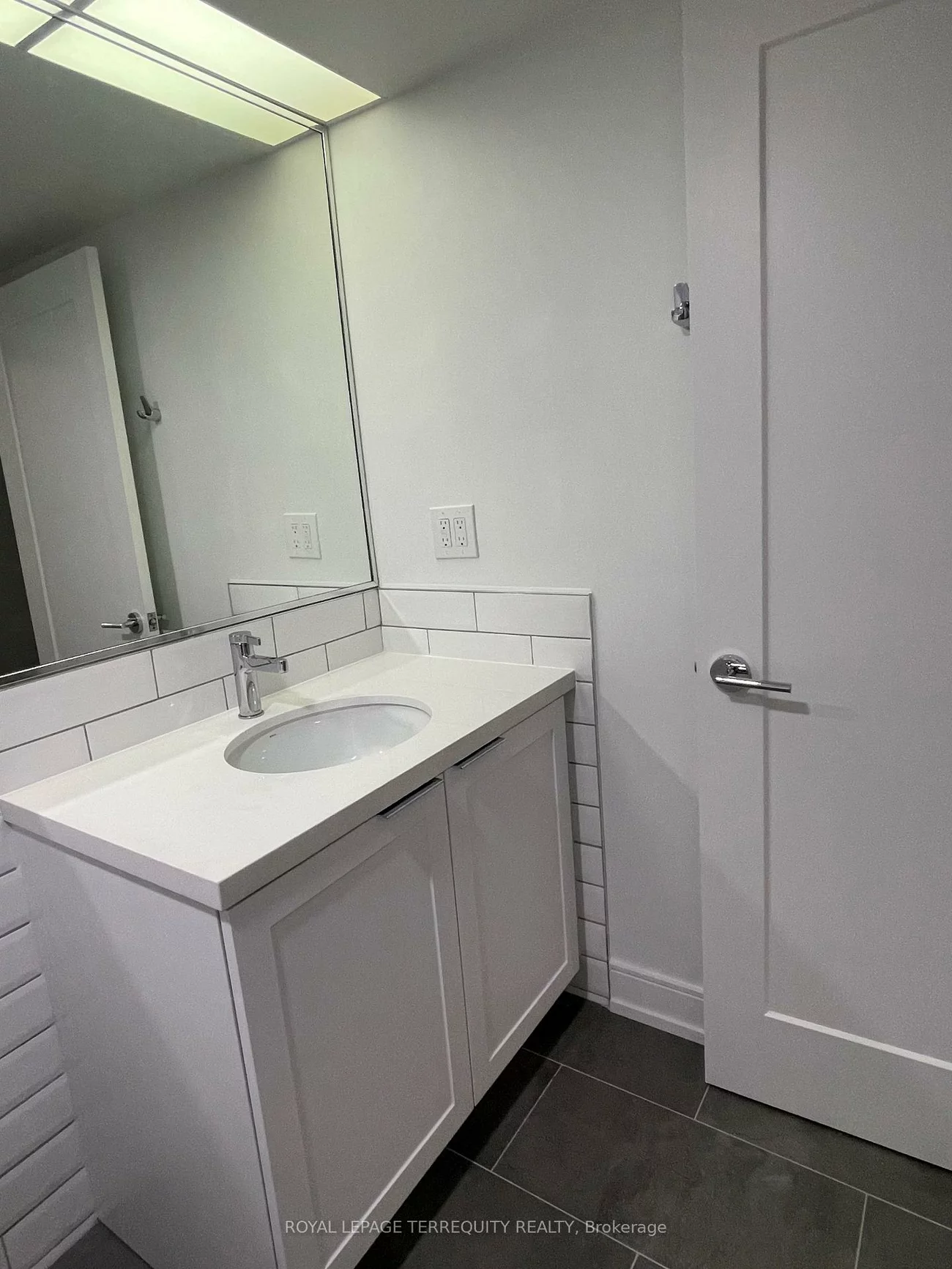 2091, Hurontario, Cooksville, Mississauga