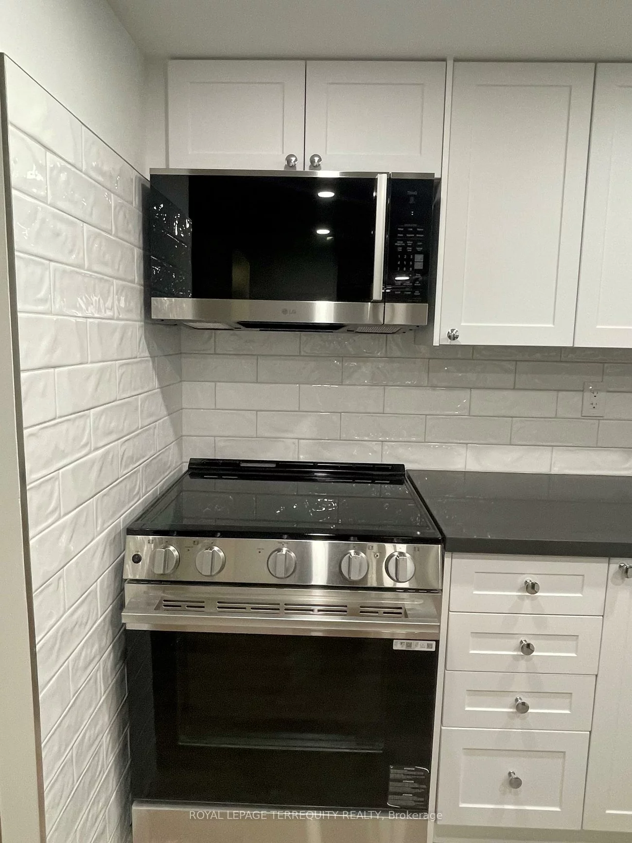 2091, Hurontario, Cooksville, Mississauga