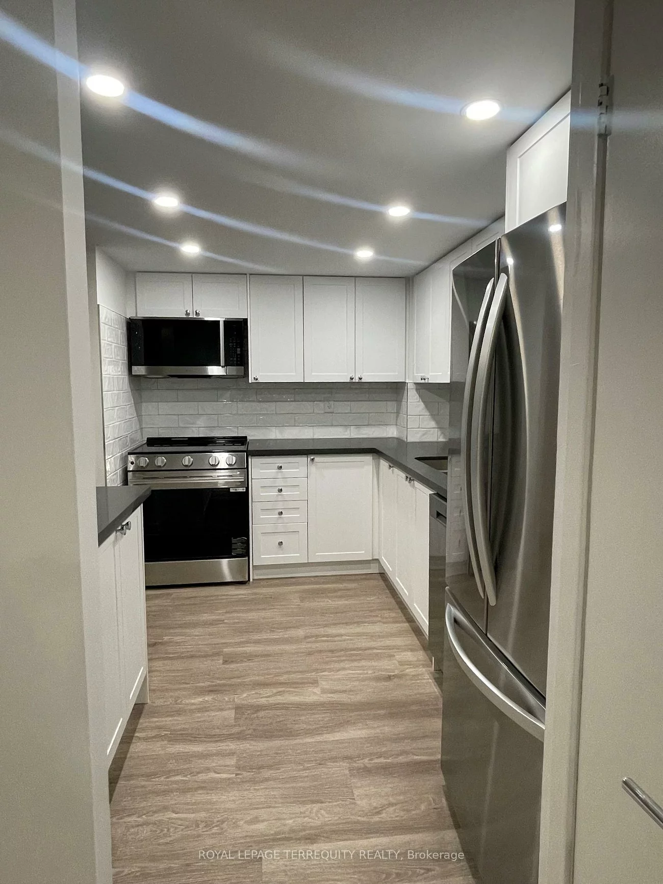 2091, Hurontario, Cooksville, Mississauga