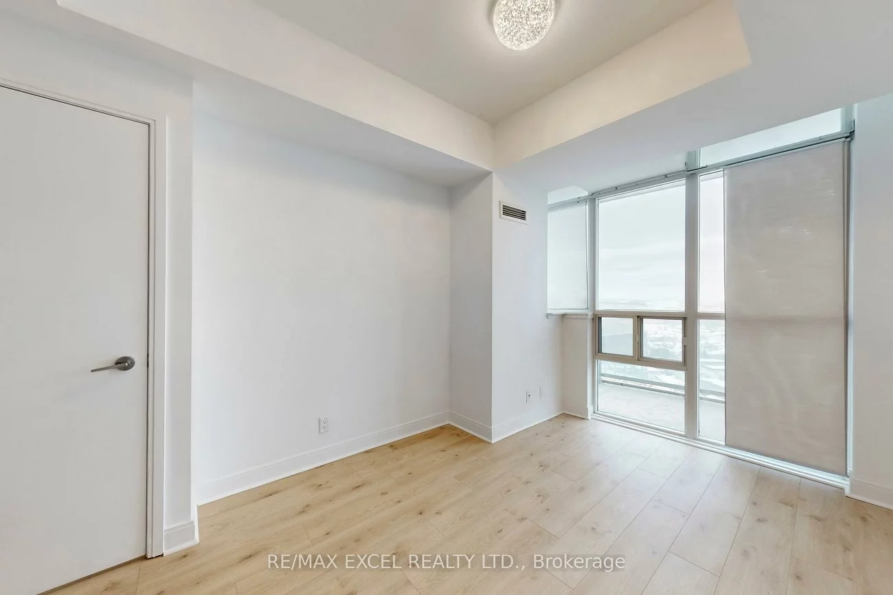 80, Absolute, City Centre, Mississauga