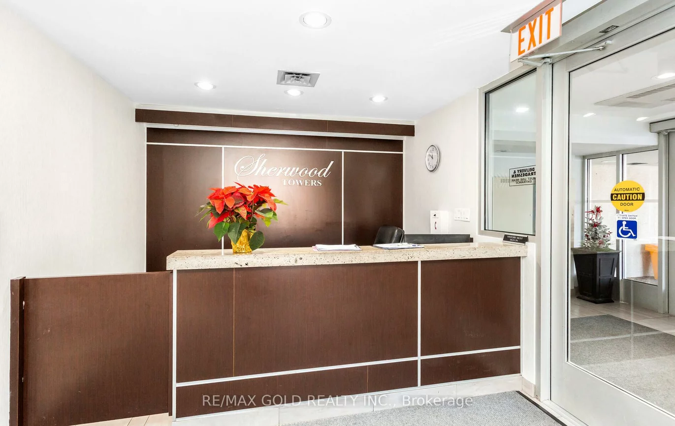 200, Robert Speck, Rathwood, Mississauga