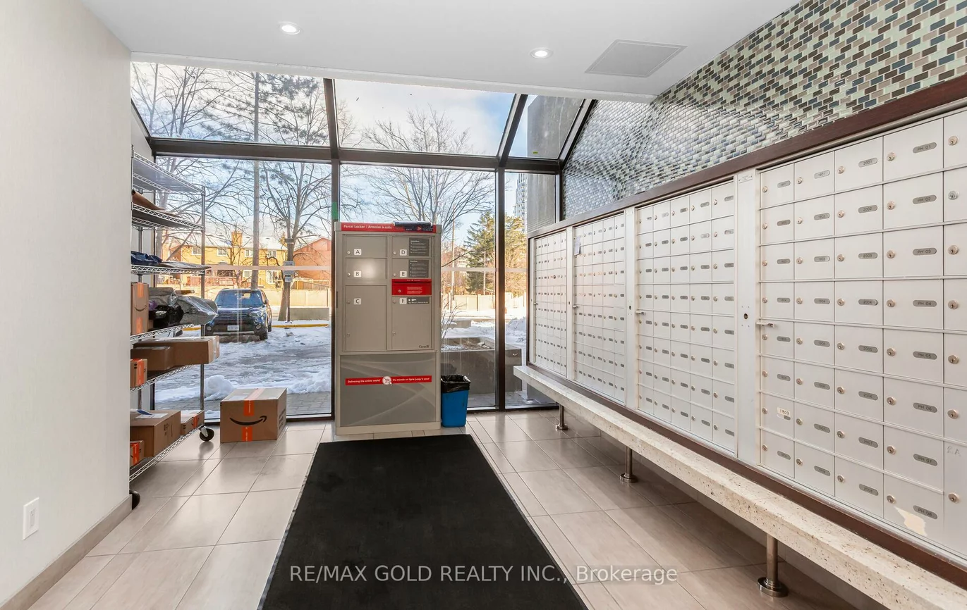 200, Robert Speck, Rathwood, Mississauga