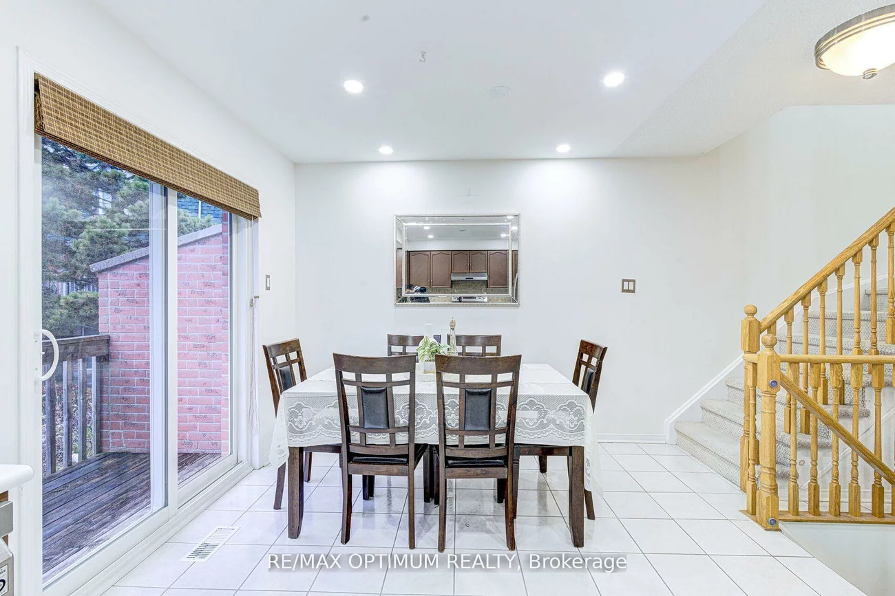 2945, Thomas, Central Erin Mills, Mississauga