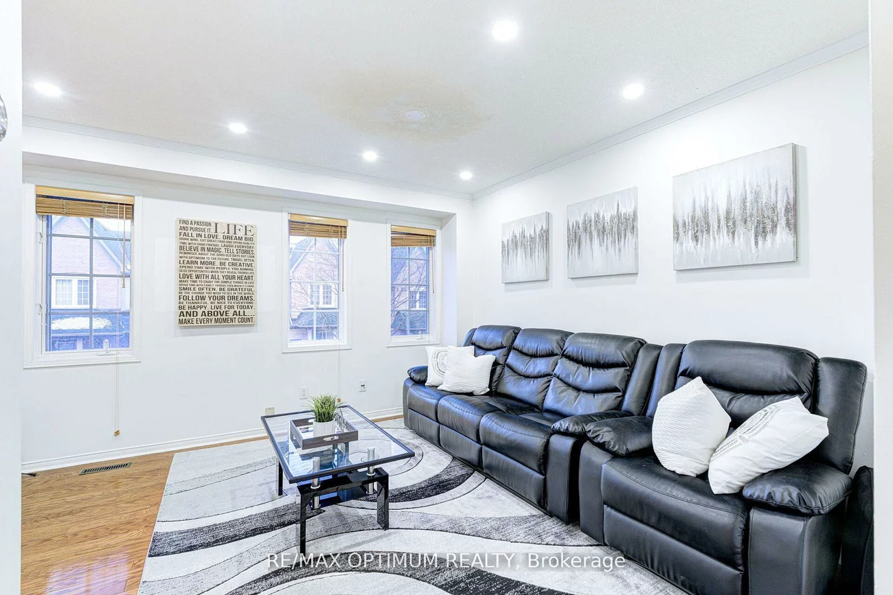 2945, Thomas, Central Erin Mills, Mississauga