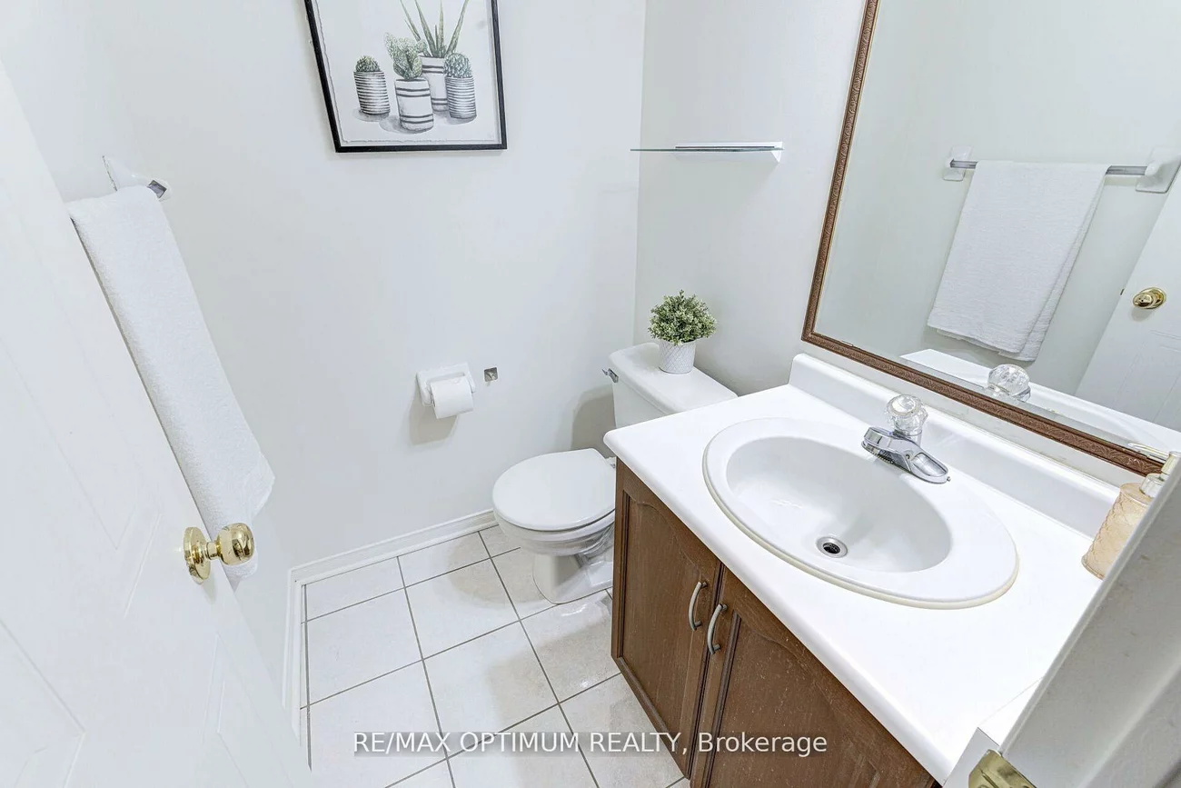 2945, Thomas, Central Erin Mills, Mississauga