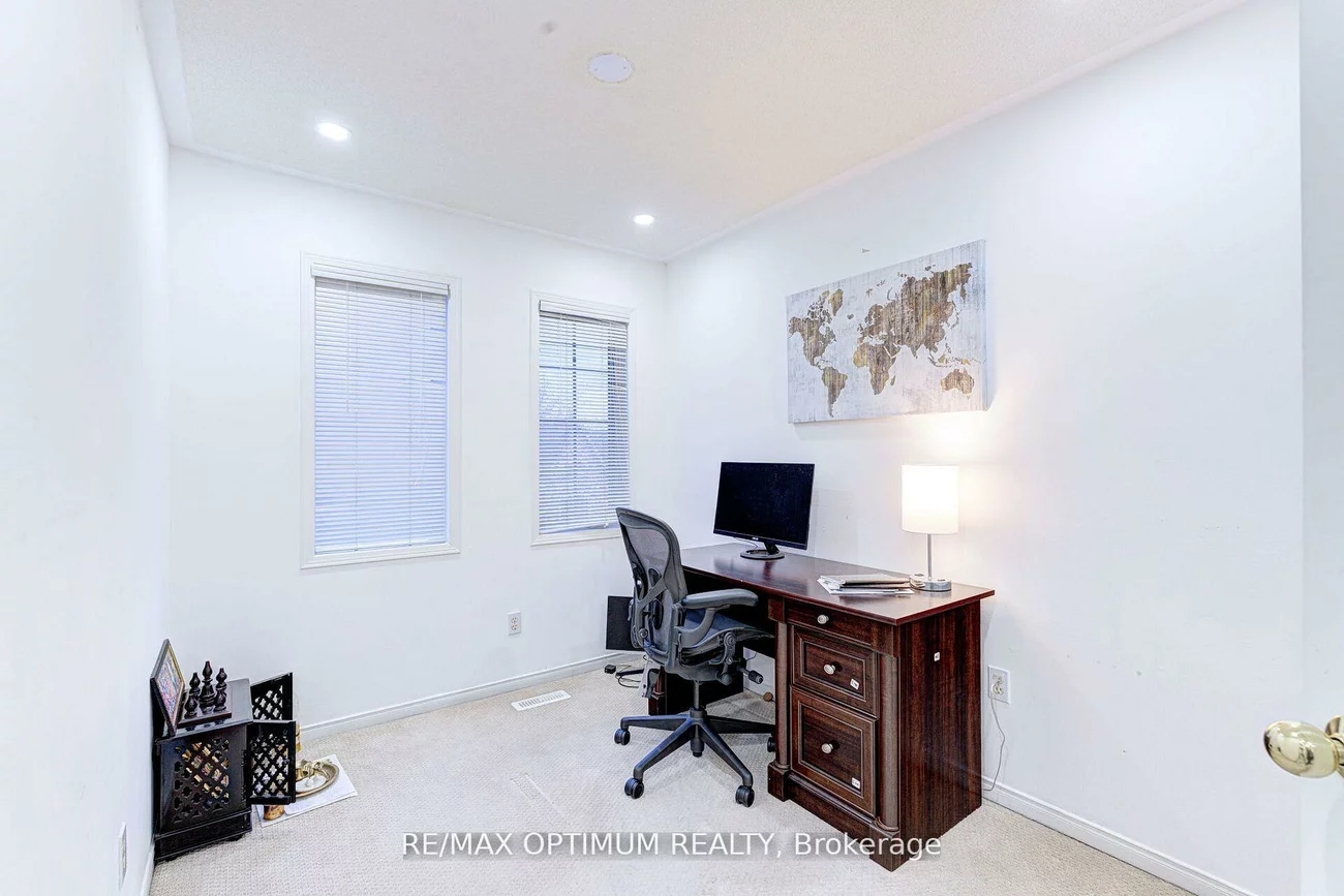 2945, Thomas, Central Erin Mills, Mississauga