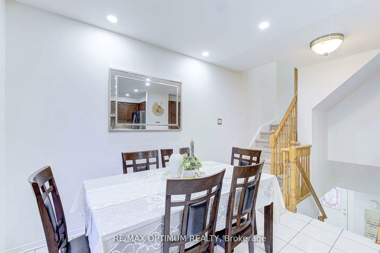 2945, Thomas, Central Erin Mills, Mississauga