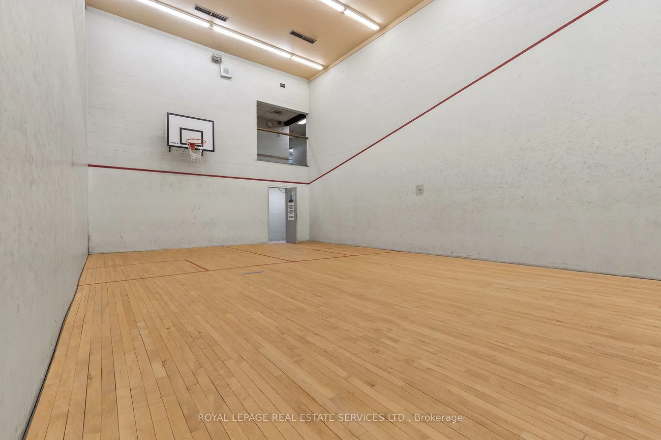 1271, Walden, Clarkson, Mississauga