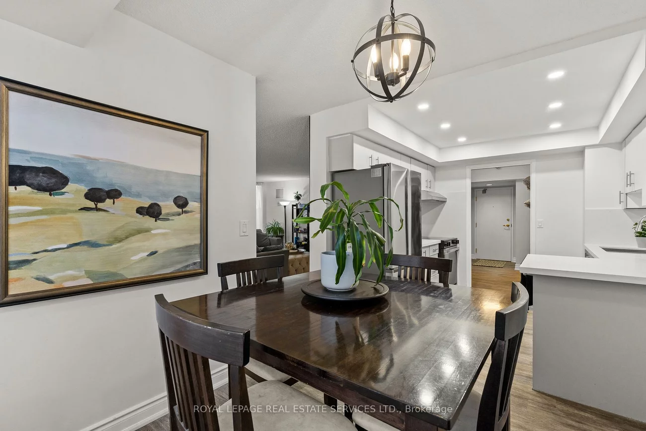 1271, Walden, Clarkson, Mississauga