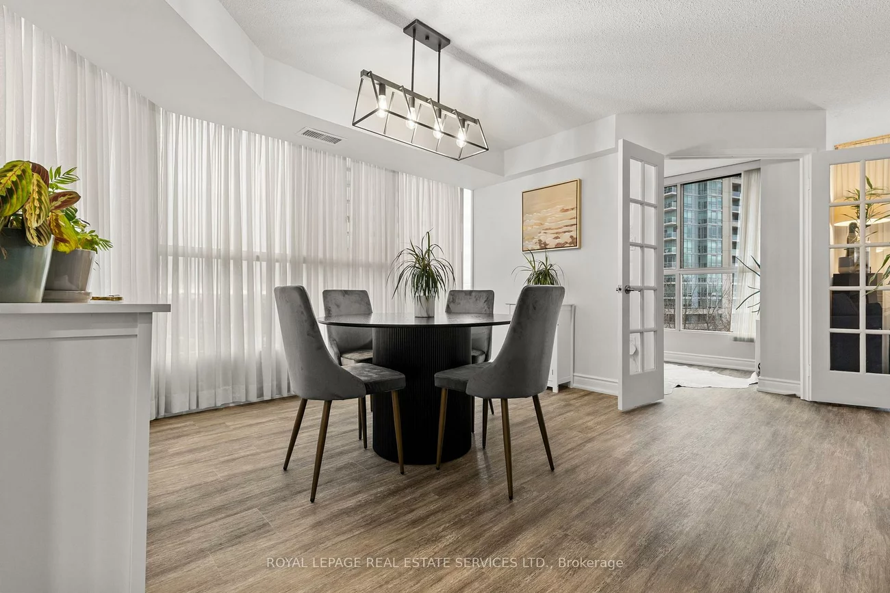 1271, Walden, Clarkson, Mississauga