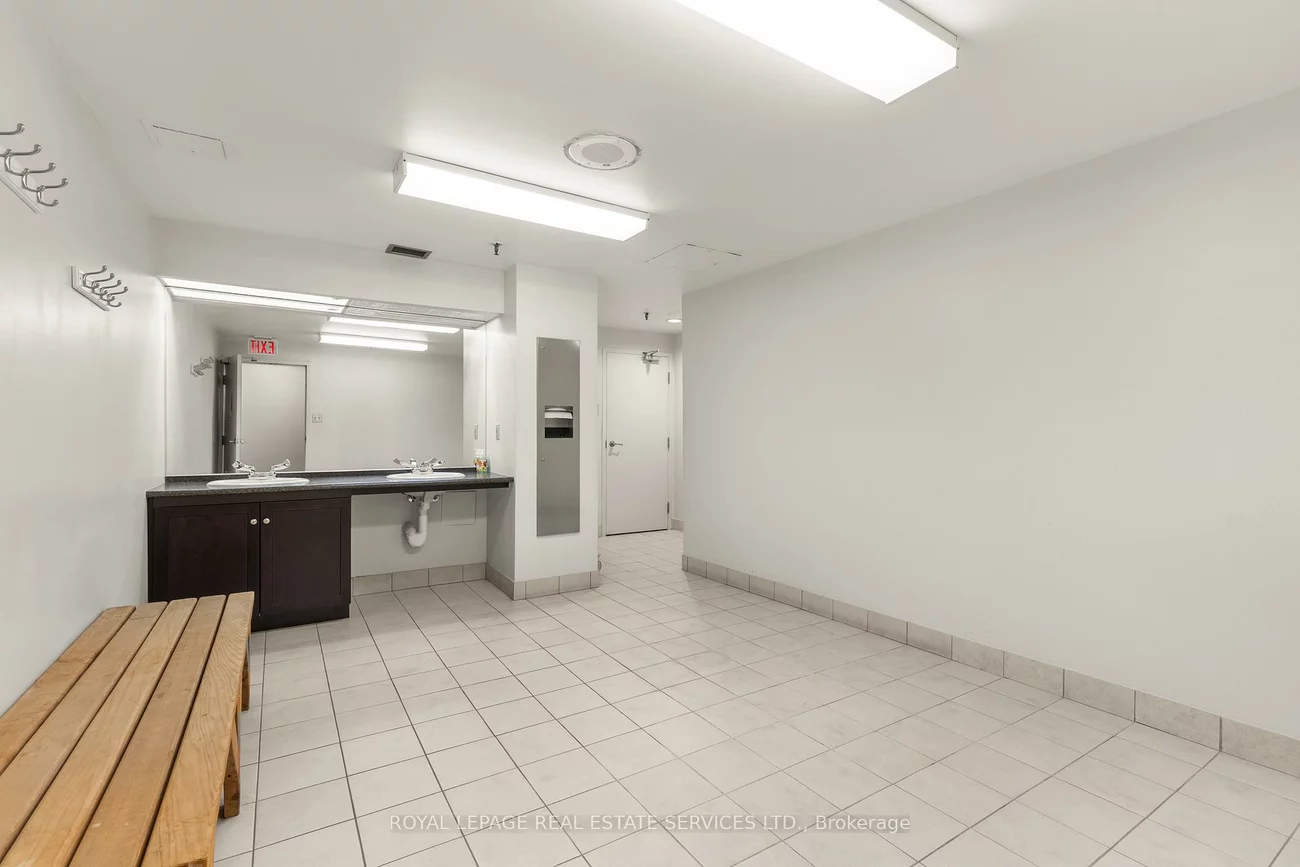 1271, Walden, Clarkson, Mississauga