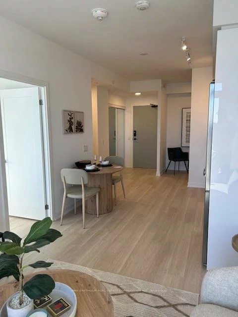 5105, Hurontario, Hurontario, Mississauga