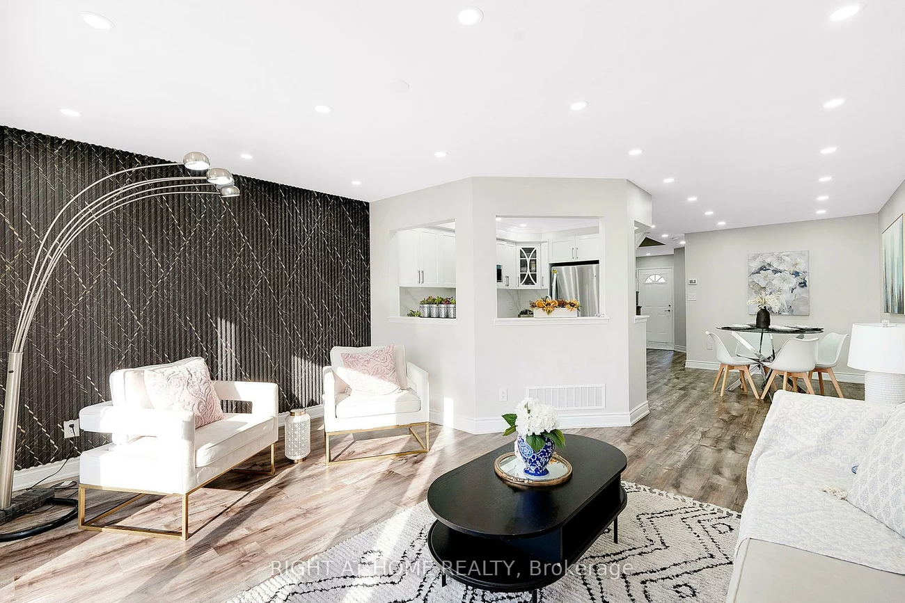 1285, Bristol, East Credit, Mississauga