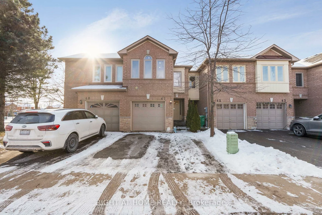 1285, Bristol, East Credit, Mississauga