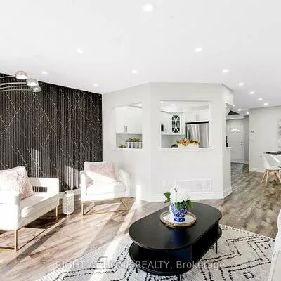 1285, Bristol, East Credit, Mississauga