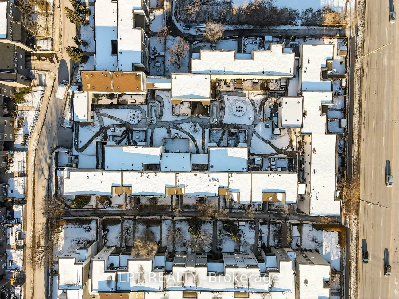 3040, Constitution, Applewood, Mississauga