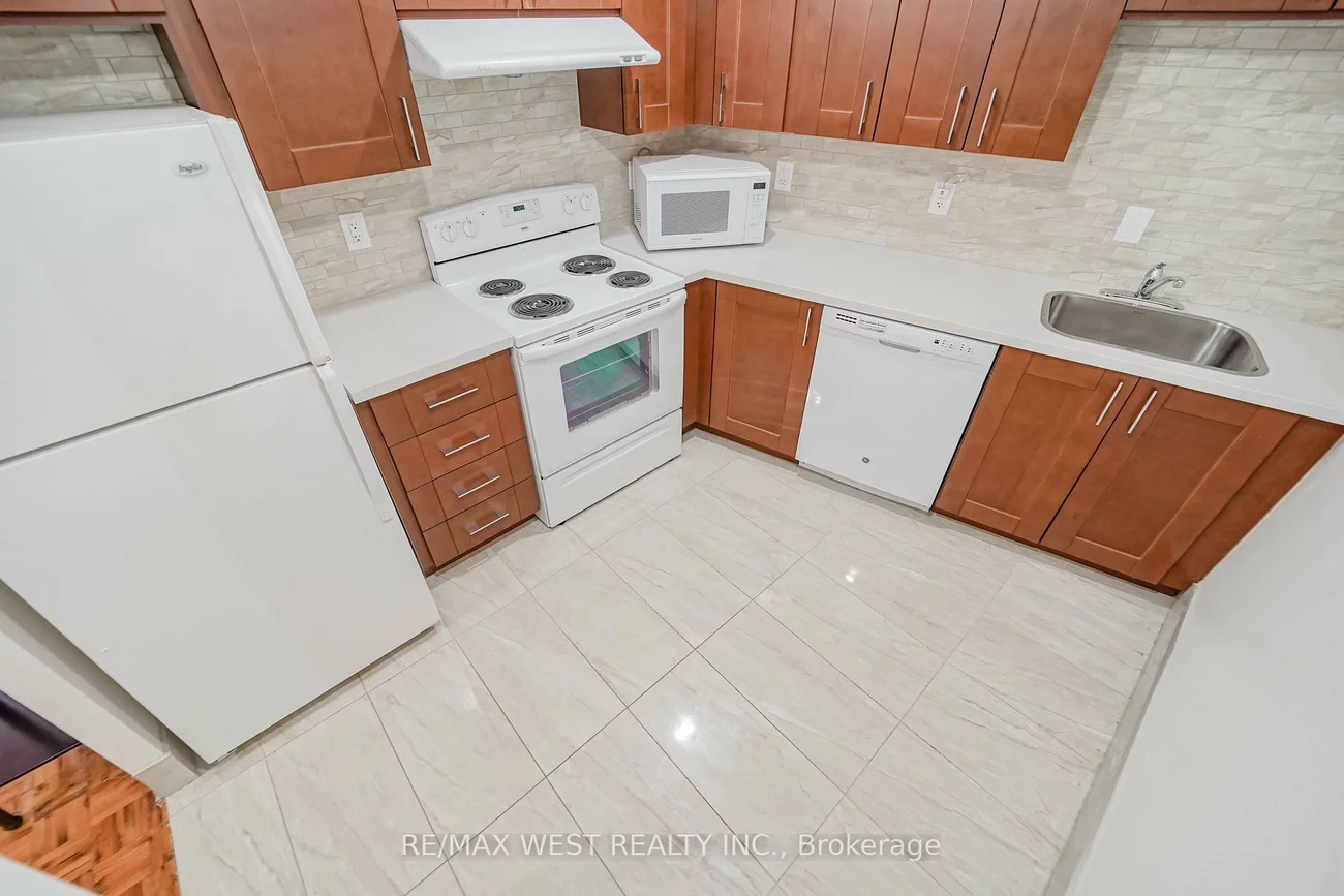 50, Mississauga Valley, Mississauga Valleys, Mississauga