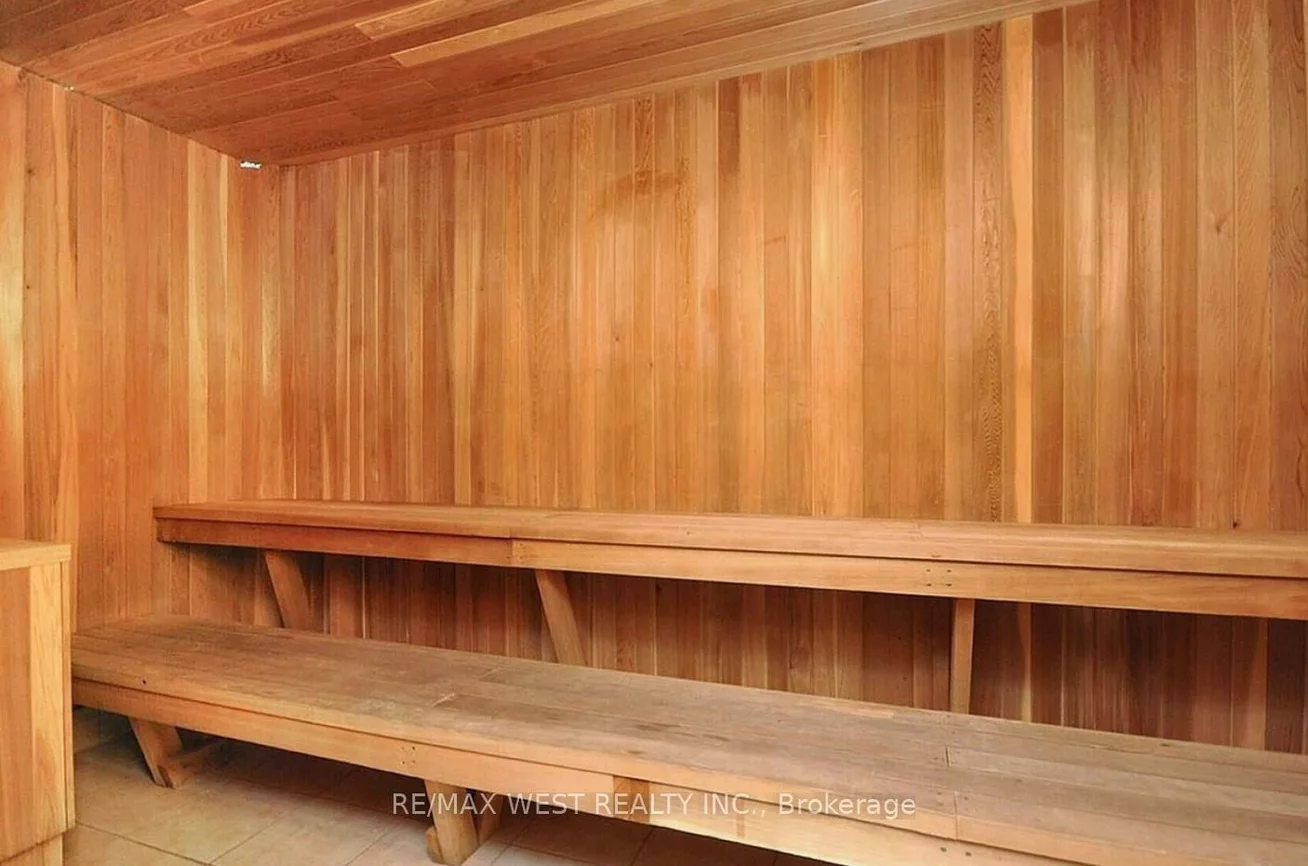 50, Mississauga Valley, Mississauga Valleys, Mississauga