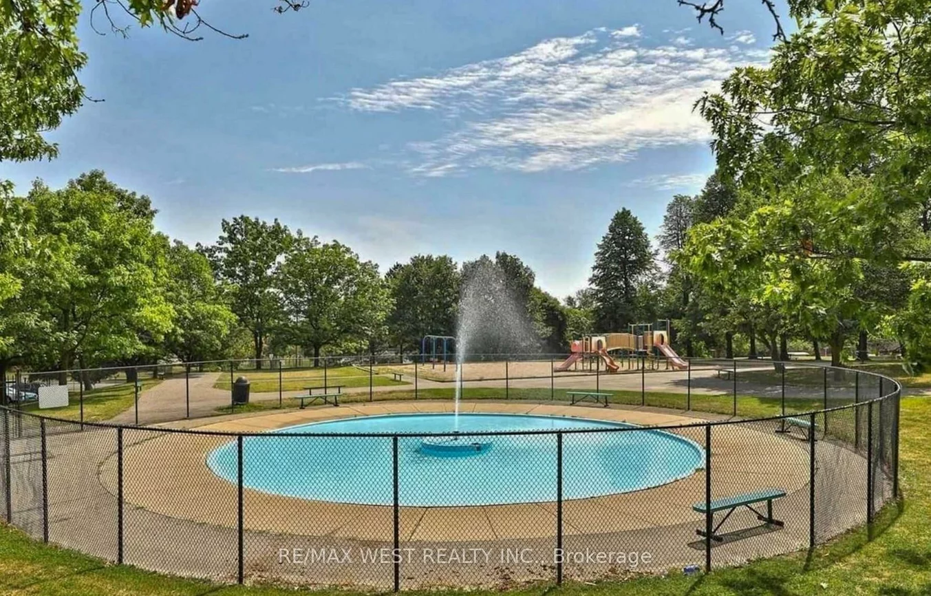 50, Mississauga Valley, Mississauga Valleys, Mississauga