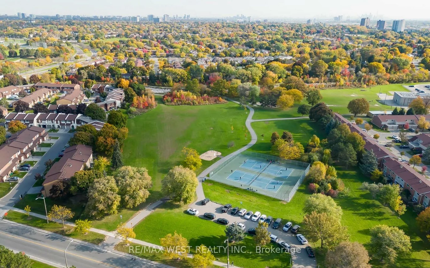 50, Mississauga Valley, Mississauga Valleys, Mississauga