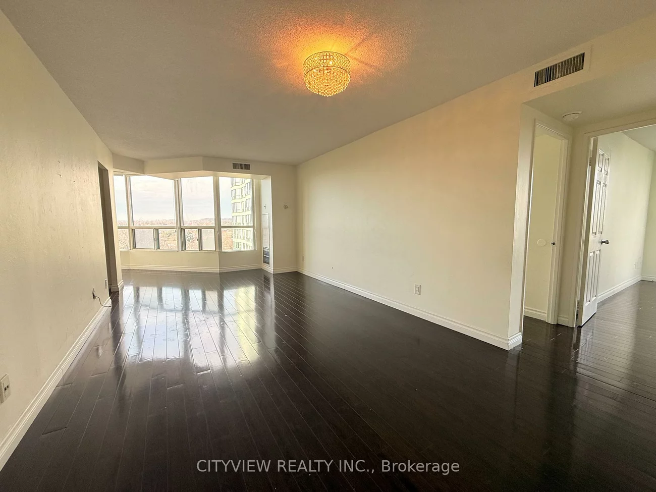 4460, Tucana, Hurontario, Mississauga