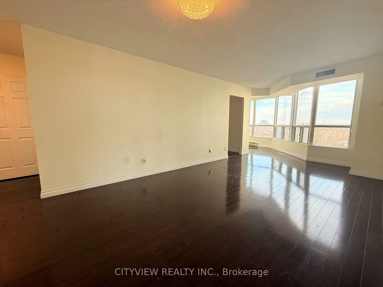 4460, Tucana, Hurontario, Mississauga