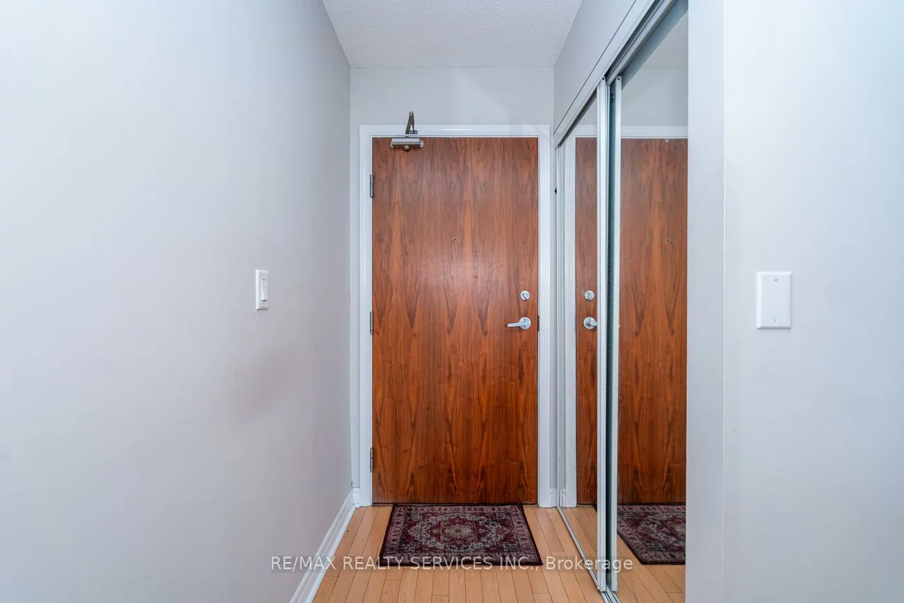 33, Elm, City Centre, Mississauga